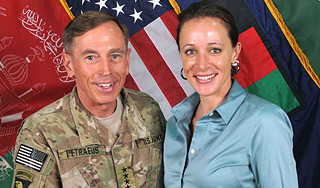 У любовницы экс-главы ЦРУ нашли секреты У любовницы экс-главы ЦРУ нашли секреты