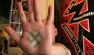 За нацистскую символику будут сажать За нацистскую символику будут сажать