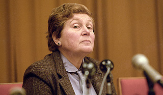 ФБР рассекретило досье дочери Сталина ФБР рассекретило досье дочери Сталина