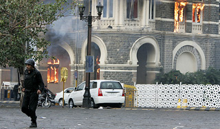 В Индии казнили выжившего террориста В Индии казнили выжившего террориста