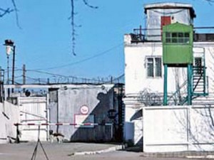 Отправили за решетку женщину, зарезавшую мужа