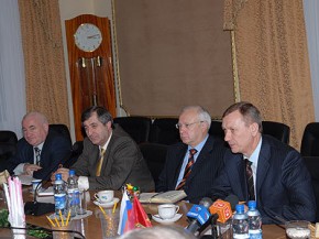 Состоялась традиционная встреча губернатора с брянскими депутатами Фото пресс-служба администрации Брянской области