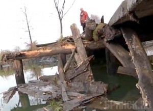 Возбуждено дело по факту гибели людей на мосту