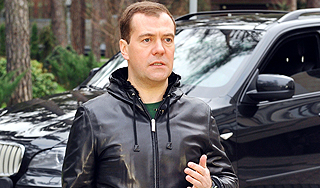 Медведев уточнил идею повышения штрафов Медведев уточнил идею повышения штрафов