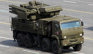 Россия приняла на вооружение "Панцирь" Россия приняла на вооружение "Панцирь"