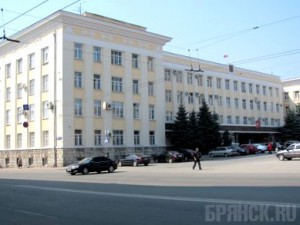 Количество чиновников намерены сократить