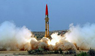 Пакистан испытал ядерную ракету Ghauri Пакистан испытал ядерную ракету Ghauri