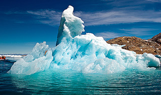 Льды Арктики стали таять в три раза быстрее Льды Арктики стали таять в три раза быстрее
