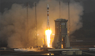 Ракета "Союз" улетела со второй попытки Ракета "Союз" улетела со второй попытки