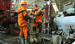 Новый Уренгой отгородился от приезжих Новый Уренгой отгородился от приезжих