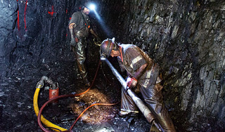 Обвал шахты убил горняка в Североуральске Обвал шахты убил горняка в Североуральске