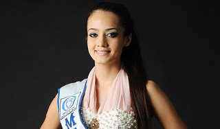 Убитая в Мексике модель стреляла по военным Убитая в Мексике модель стреляла по военным