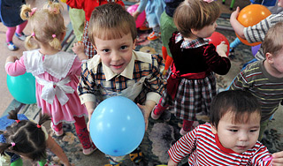 Русских сирот хотят перевезти на Кавказ Русских сирот хотят перевезти на Кавказ