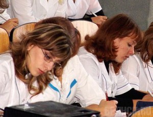 Саратовским и курским медикам предложили работу в Брянской области