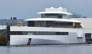 Яхту Джобса арестовали в Амстердаме Яхту Джобса арестовали в Амстердаме