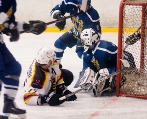 Брянские хоккеисты проиграли «Кристаллу» kristall-electrostal.ru