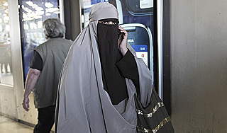 В Иране на россиянок хотят надеть хиджаб В Иране на россиянок хотят надеть хиджаб