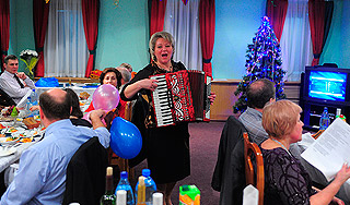 Что покажут зрителям в новогоднюю ночь Что покажут зрителям в новогоднюю ночь