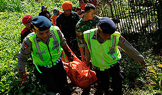 Работники чайной плантации съели хозяина Работники чайной плантации съели хозяина