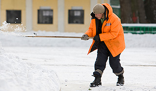 Избитого дворником подростка нашли на улице Избитого дворником подростка нашли на улице