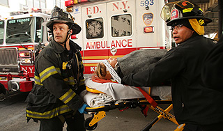 В Нью-Йорке потерпел крушение паром В Нью-Йорке потерпел крушение паром