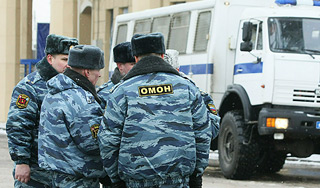 В Башкирии мужчина обстрелял детский сад В Башкирии мужчина обстрелял детский сад