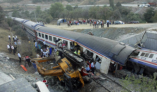 В Египте разбился военный эшелон В Египте разбился военный эшелон