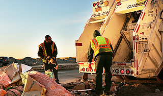 В Нью-Йорке арестовали "мусорных" мафиози В Нью-Йорке арестовали "мусорных" мафиози