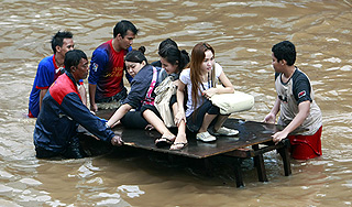 Столица Индонезии ушла под воду Столица Индонезии ушла под воду