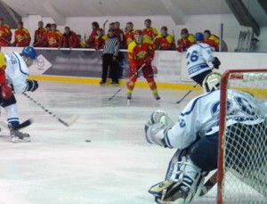 Хоккейный клуб «Брянск» дважды проиграл в Липецке gorod48.ru