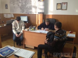 В Брянске задержали ночных гонщиков В Брянске задержали ночных гонщиков