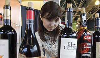 Алкоголь хотят продавать с 21 года Алкоголь хотят продавать с 21 года