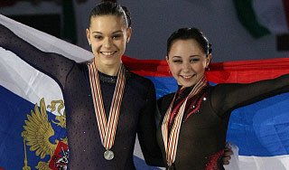 Фигуристки принесли России две медали Фигуристки принесли России две медали