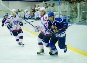 ХК «Брянск» уступил «Славутичу» лишь в первой игре sport-32.ru