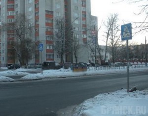 Водитель иномарки травмировал 79-летнюю женщину