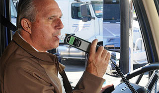 Маршрутки оснастят алкозамками Маршрутки оснастят алкозамками