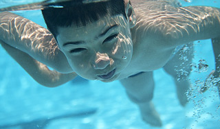 В Омске мальчик утонул на физкультуре В Омске мальчик утонул на физкультуре