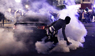 Кортеж премьера Египта забросали камнями Кортеж премьера Египта забросали камнями