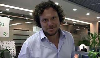 Полонский запел в камбоджийской тюрьме Полонский запел в камбоджийской тюрьме