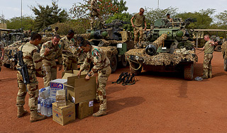 Франция начнет вывод войск из Мали в марте Франция начнет вывод войск из Мали в марте