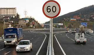 Пешеходы хотят снизить скорость в городах Пешеходы хотят снизить скорость в городах