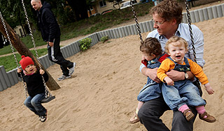 Россияне решат судьбу ювенального закона Россияне решат судьбу ювенального закона