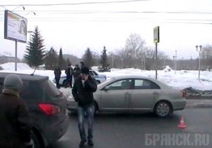 Женщина-водитель сбила девушку 17 лет