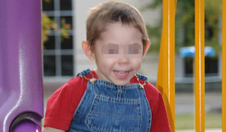 Госдума почтила память 3-летнего сироты Госдума почтила память 3-летнего сироты