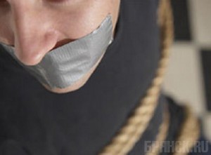 Ранее судимые мужчины совершили похищение человека