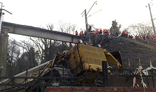 На Кубани рухнул железнодорожный мост На Кубани рухнул железнодорожный мост