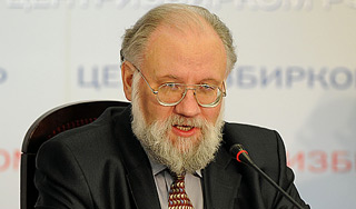 Чуров посоветовал не пить воду из унитаза Чуров посоветовал не пить воду из унитаза