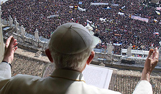 Папа Римский простился с престолом Папа Римский простился с престолом