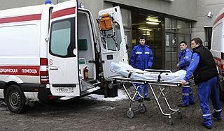 В Омске пенсионер умер в очереди к врачу В Омске пенсионер умер в очереди к врачу