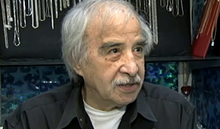 80-летний ювелир отбился от грабителей 80-летний ювелир отбился от грабителей